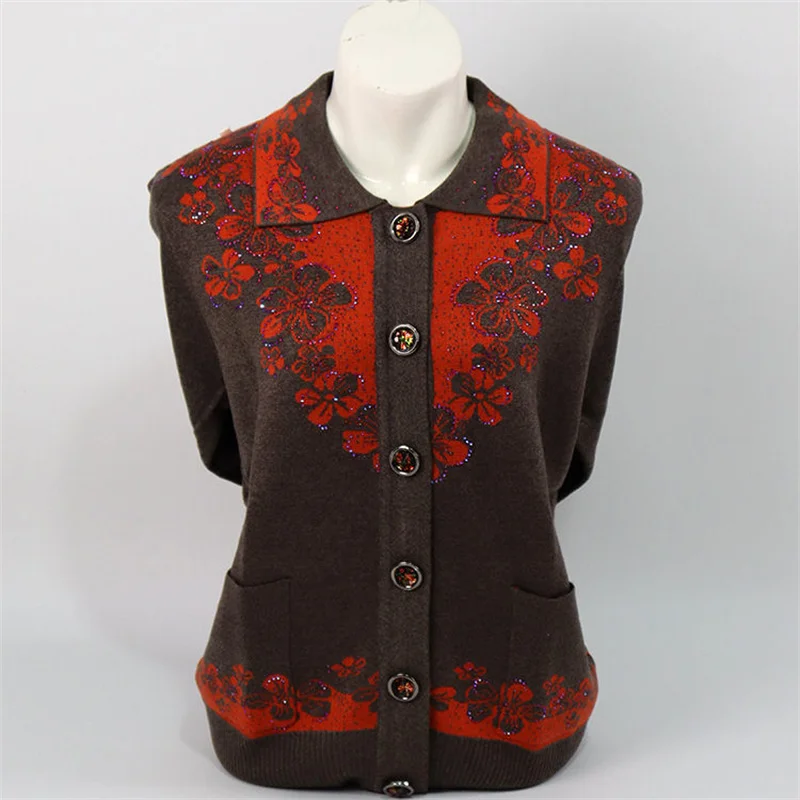 Middle-Aged Elderly Women's Sweater Cardigan Coat Spring Autumn Embroidery Wool Sweater Jacket Tops Loose Casual Outerwear 6XL
Middle-Aged Elderly Women's Sweater Cardigan Coat Spring Autumn Embroidery Wool Sweater Jacket Tops Loose Casual Outerwear 6XL