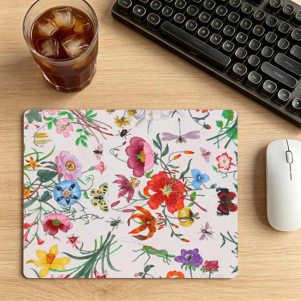 Whimsical Insect & Wildflower Cluster Pattern Gaming Mouse Pad, Stitched Edge Non‑Slip Large Desk Mat
Whimsical Insect & Wildflower Cluster Pattern Gaming Mouse Pad, Stitched Edge Non‑Slip Large Desk Mat