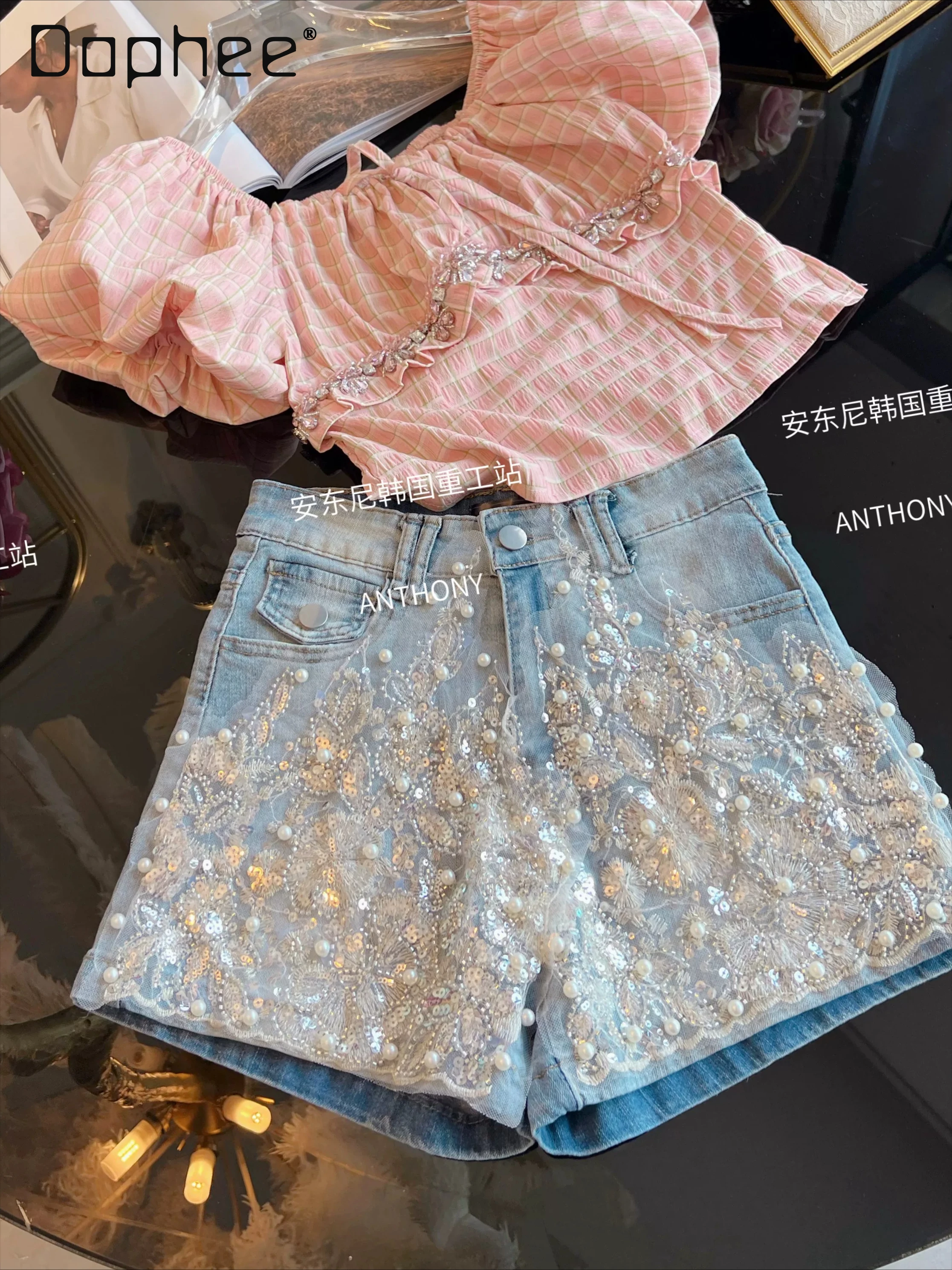 Heavy Industry Beaded Lace Denim Shorts Women's Summer New Korea Chic High-waisted Slim Sexy A-shaped Wide-leg Blue Hot Pants
Heavy Industry Beaded Lace Denim Shorts Women's Summer New Korea Chic High-waisted Slim Sexy A-shaped Wide-leg Blue Hot Pants