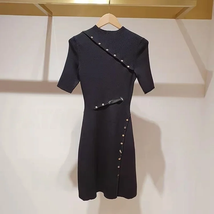 Новая осенняя вязаная платье-миди MaSande с завышенной талией на пуговицах, французский стиль, А-силуэт, для женщин
Новая осенняя вязаная платье-миди MaSande с завышенной талией на пуговицах, французский стиль, А-силуэт, для женщин