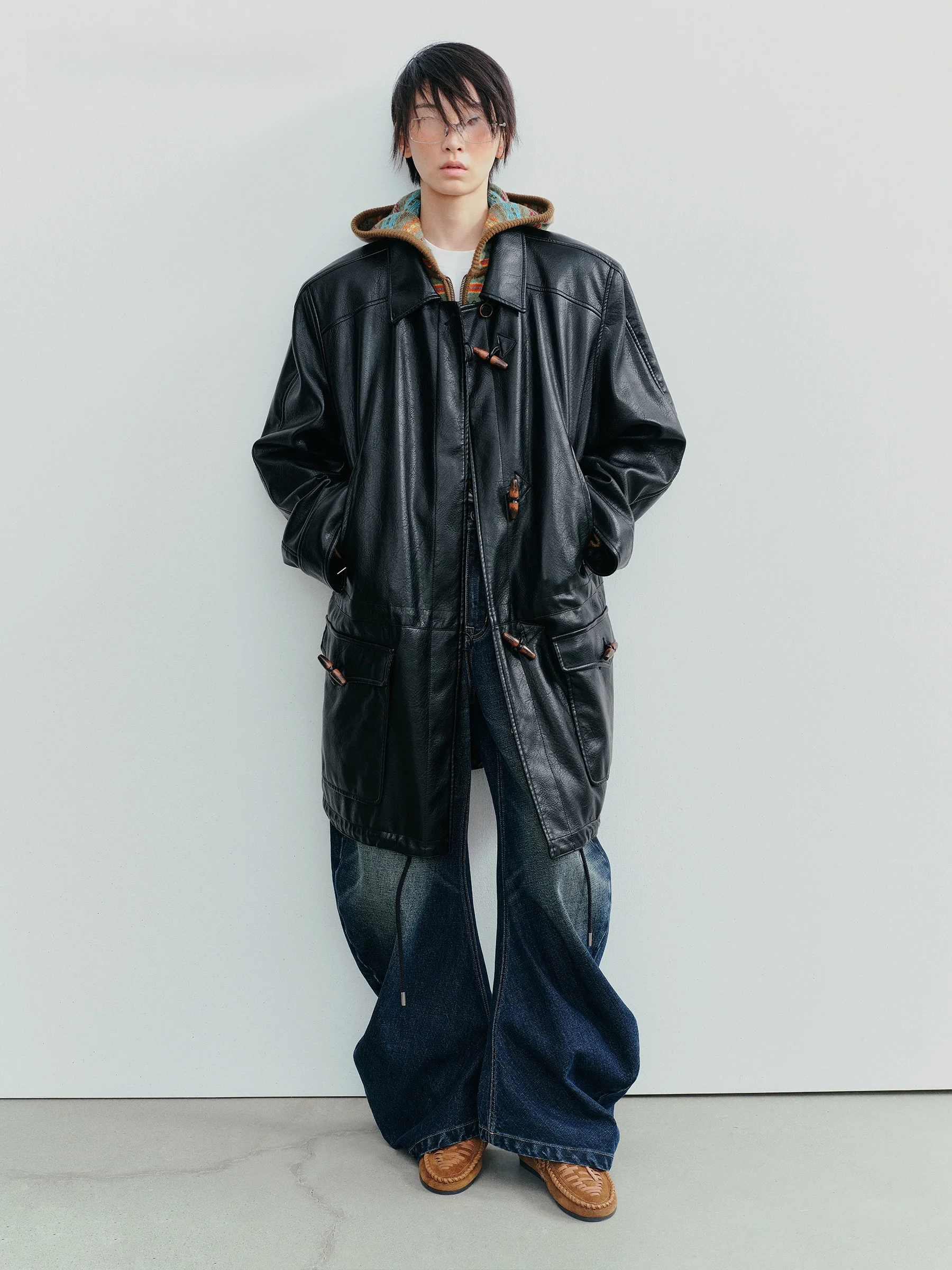 VERMO Retro Modern Faded Wooden Button Flexible Protein Leather Low Waist Dstring Coat Casual Loose Fit PU Leather Jaet
VERMO Retro Modern Faded Wooden Button Flexible Protein Leather Low Waist Dstring Coat Casual Loose Fit PU Leather Jaet