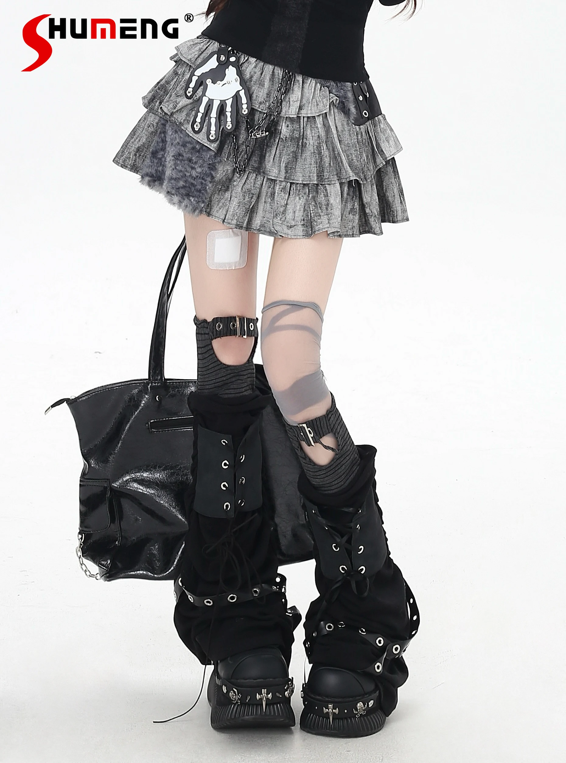 Japanese Style Streetwear Sweet Cool Y2K Mini Skirts Plush Patchwork Punk Girl High Waist Pleated Short Skirt for Women Autumn
Japanese Style Streetwear Sweet Cool Y2K Mini Skirts Plush Patchwork Punk Girl High Waist Pleated Short Skirt for Women Autumn