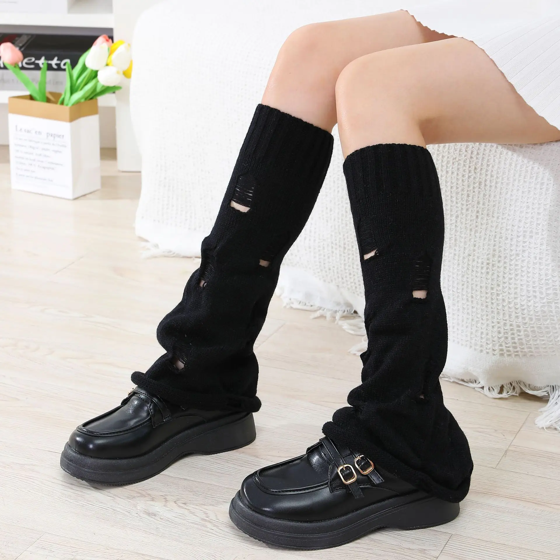 1pair of ripped beggar fashion y2k hot girl wide-leg flared sock covers for women autumn and winter knitted warm pile-up socks
1pair of ripped beggar fashion y2k hot girl wide-leg flared sock covers for women autumn and winter knitted warm pile-up socks