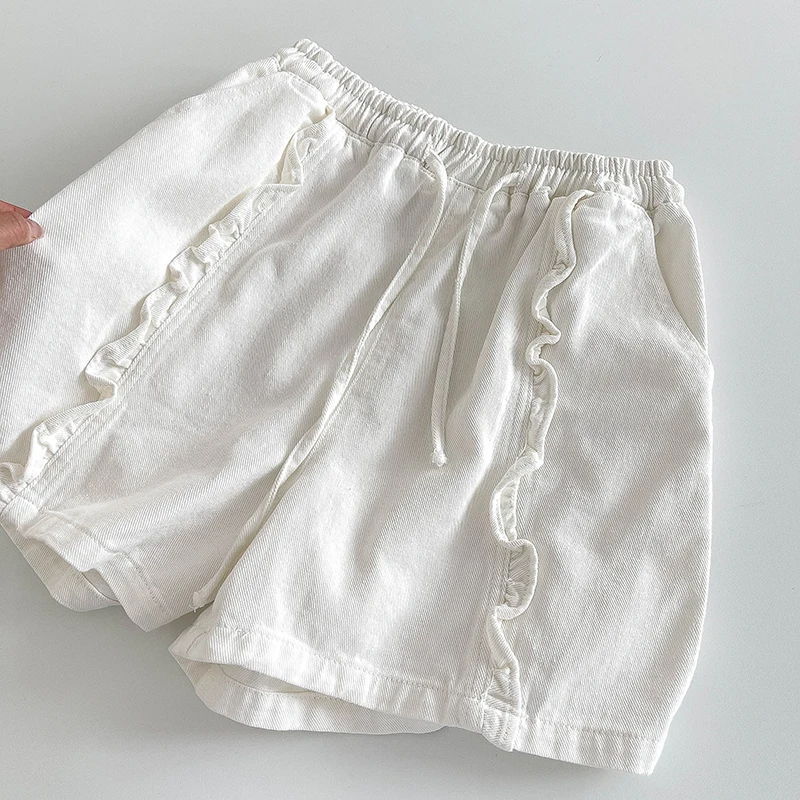White Denim Shorts For Women Solid Patch Ruched Edge Elastic Waist Wide Leg Jeans Female Summer New Streetwears Shorts
White Denim Shorts For Women Solid Patch Ruched Edge Elastic Waist Wide Leg Jeans Female Summer New Streetwears Shorts