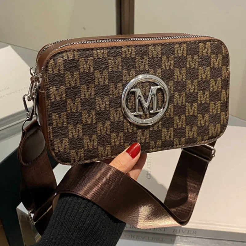 Brand M Letter Printed Shoulder Bag Trendy New Fashion Chest Bag Couple Crossbody Bag Versatile Shoulder Underarm Bag Sports Bag
Brand M Letter Printed Shoulder Bag Trendy New Fashion Chest Bag Couple Crossbody Bag Versatile Shoulder Underarm Bag Sports Bag