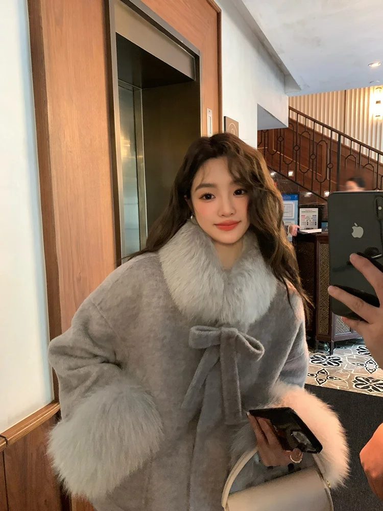 ManMona Double-Sided Woolen Coat Fur Collar Medium-Length Women's Outerwear Korean Sle Commute Pure Color Knot
ManMona Double-Sided Woolen Coat Fur Collar Medium-Length Women's Outerwear Korean Sle Commute Pure Color Knot