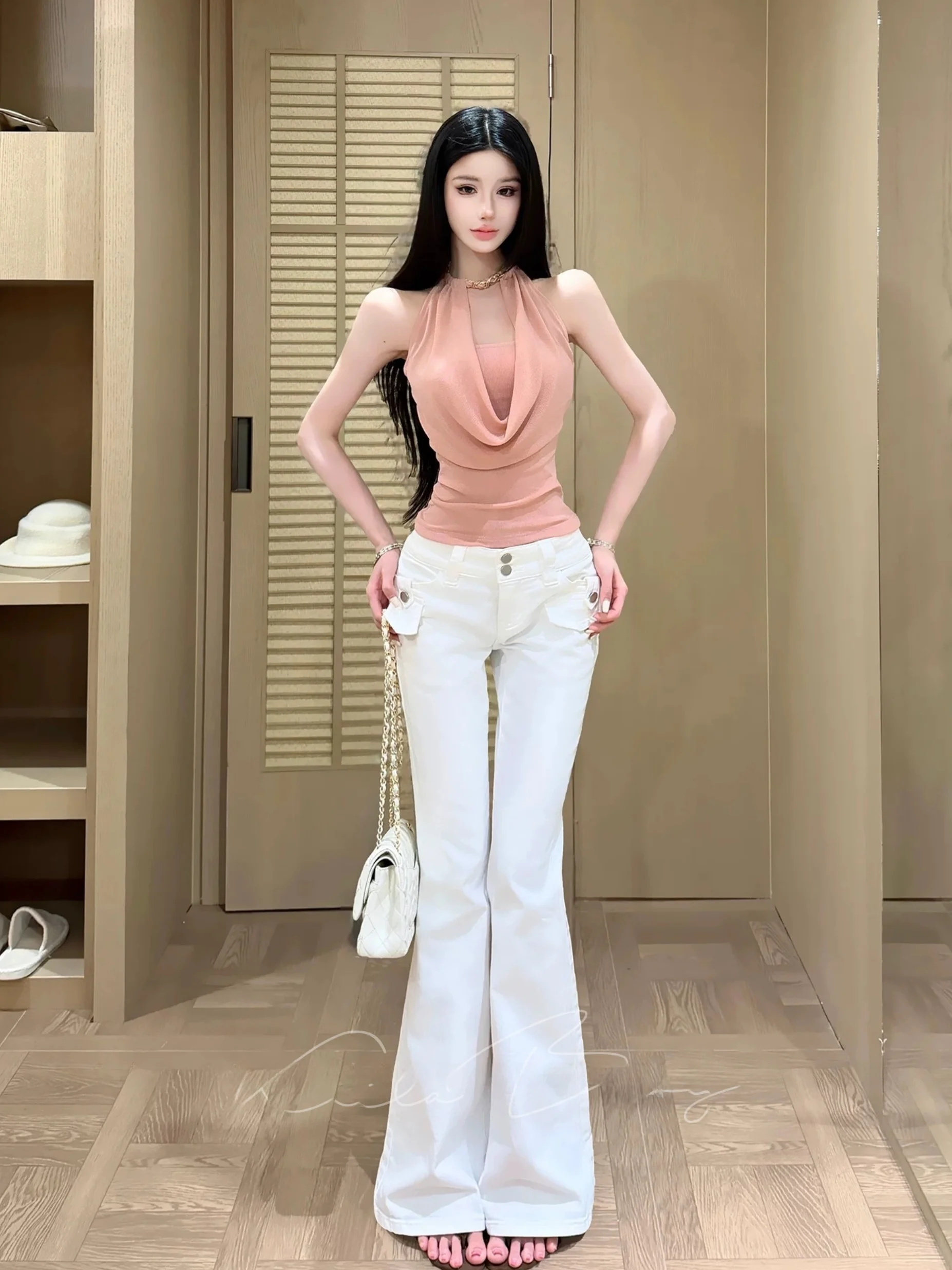 Sexy Slim Fit Strapless Vest Top for Trendy Girls Back Design Casual Short Sleeveless Neck Hanging Outerwear T-shirt
Sexy Slim Fit Strapless Vest Top for Trendy Girls Back Design Casual Short Sleeveless Neck Hanging Outerwear T-shirt