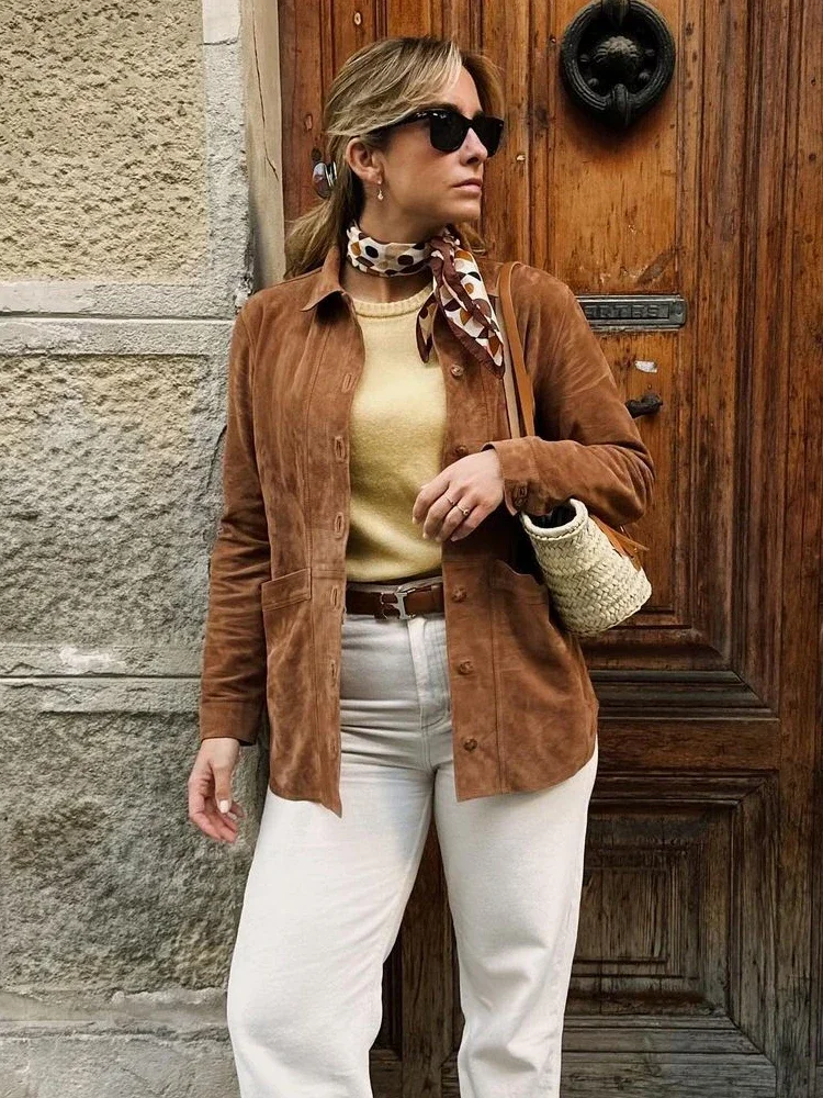 Fashion Brown Suede Shirts For Women Elegant Turn-down Collar Single Breasted Pocket Jackets Female Autumn Lady Street Outerwear
Fashion Brown Suede Shirts For Women Elegant Turn-down Collar Single Breasted Pocket Jackets Female Autumn Lady Street Outerwear