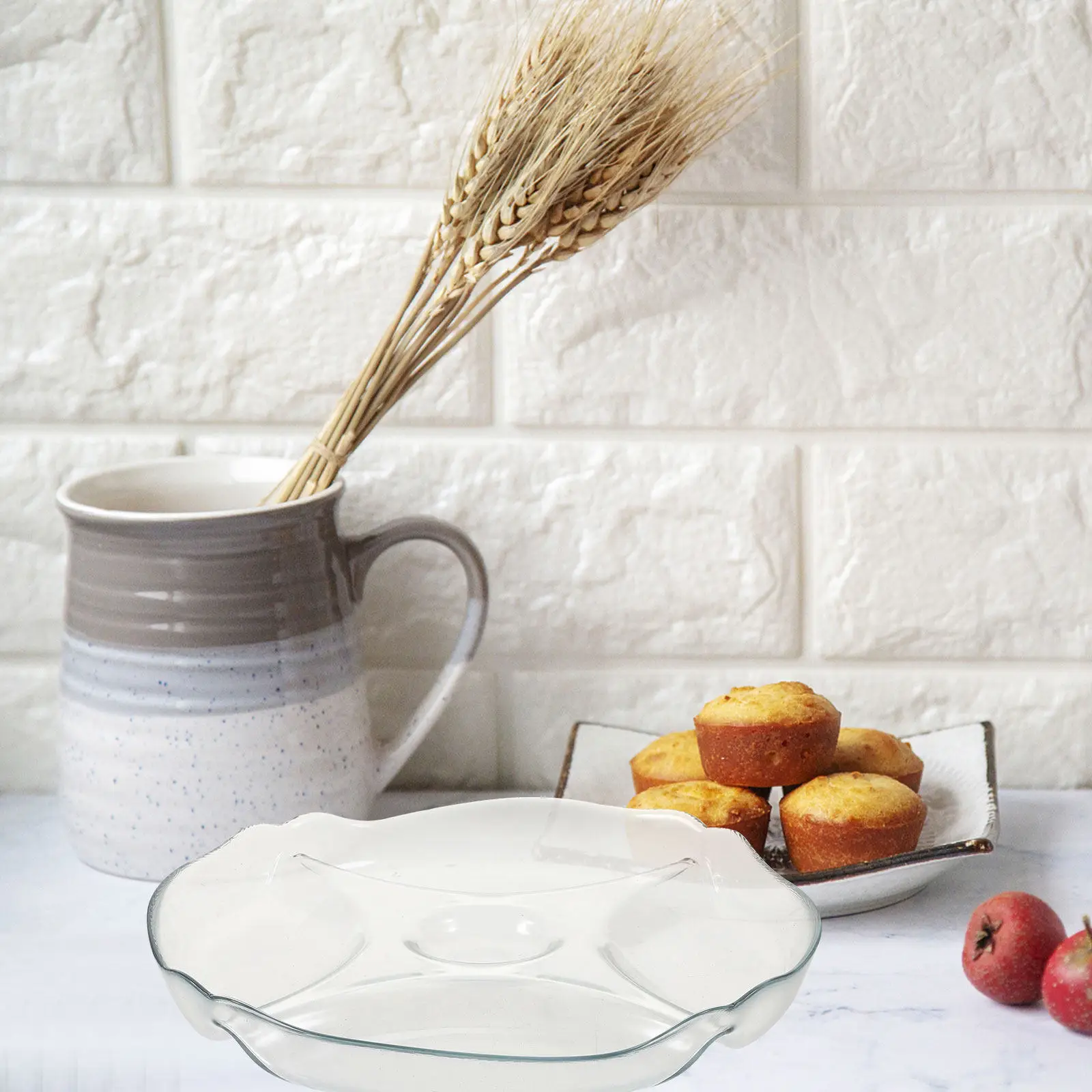 Versatile Multi-Gridded Fruit Tray Household Dessert Plate Convenient Serving Tray for Appetizers Salads and Candies
Versatile Multi-Gridded Fruit Tray Household Dessert Plate Convenient Serving Tray for Appetizers Salads and Candies