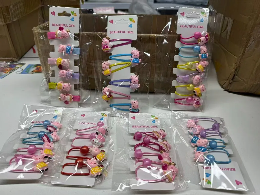 Заколки и резинки для волос «Свинка Пеппа» для детей, милые заколки и резинки для волос «Свинка Пеппа» и Джордж, заколки-зажимы для девочек, аксессуары «Свинка Пеппа» для школьниц
Заколки и резинки для волос «Свинка Пеппа» для детей, милые заколки и резинки для волос «Свинка Пеппа» и Джордж, заколки-зажимы для девочек, аксессуары «Свинка Пеппа» для школьниц