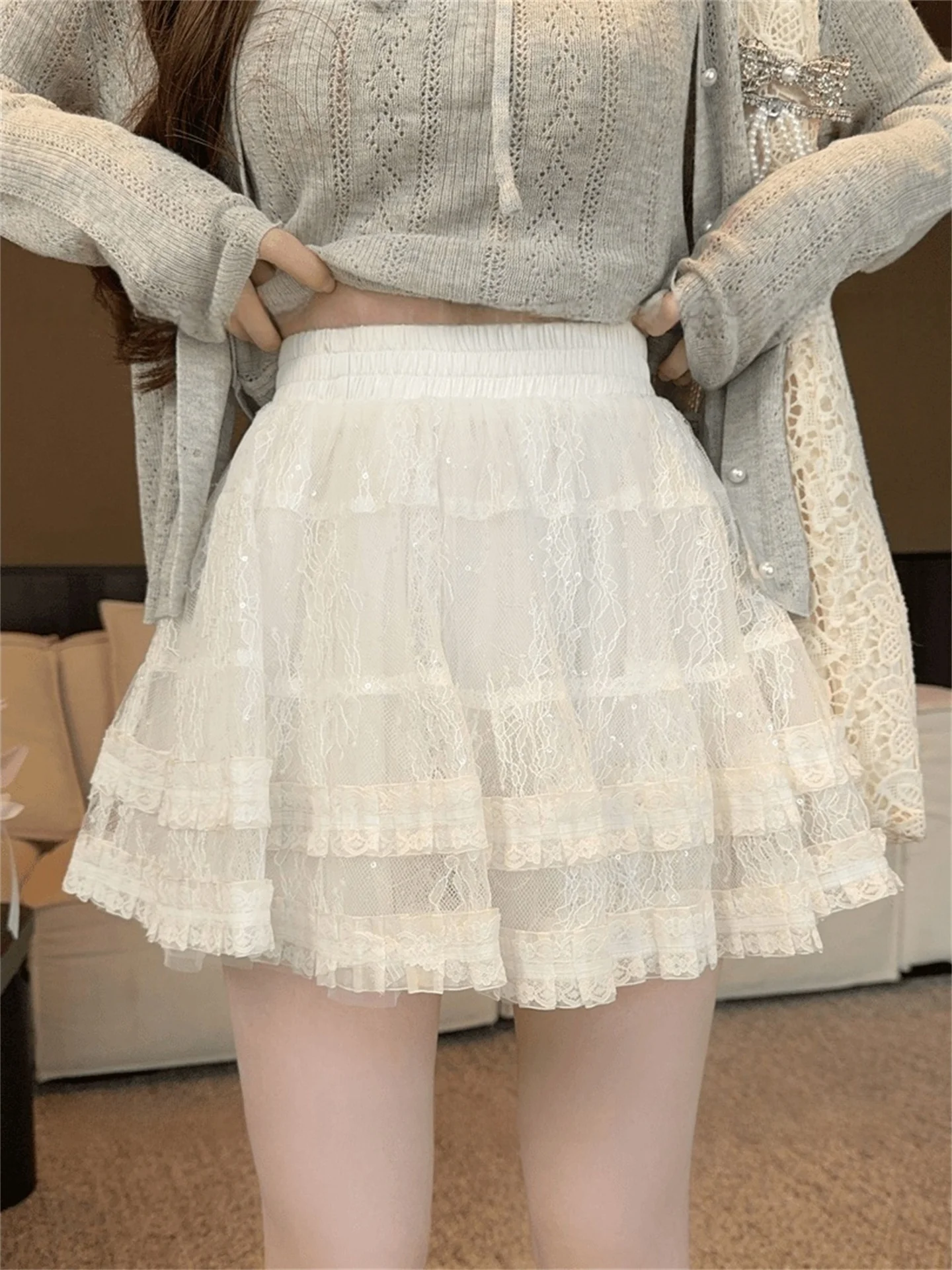 White Lace Trim A-Line Skirt Women's Summer Sexy Short Cake Skirt High Waist Pure Desire Style Ladies High Waist Skirt
White Lace Trim A-Line Skirt Women's Summer Sexy Short Cake Skirt High Waist Pure Desire Style Ladies High Waist Skirt