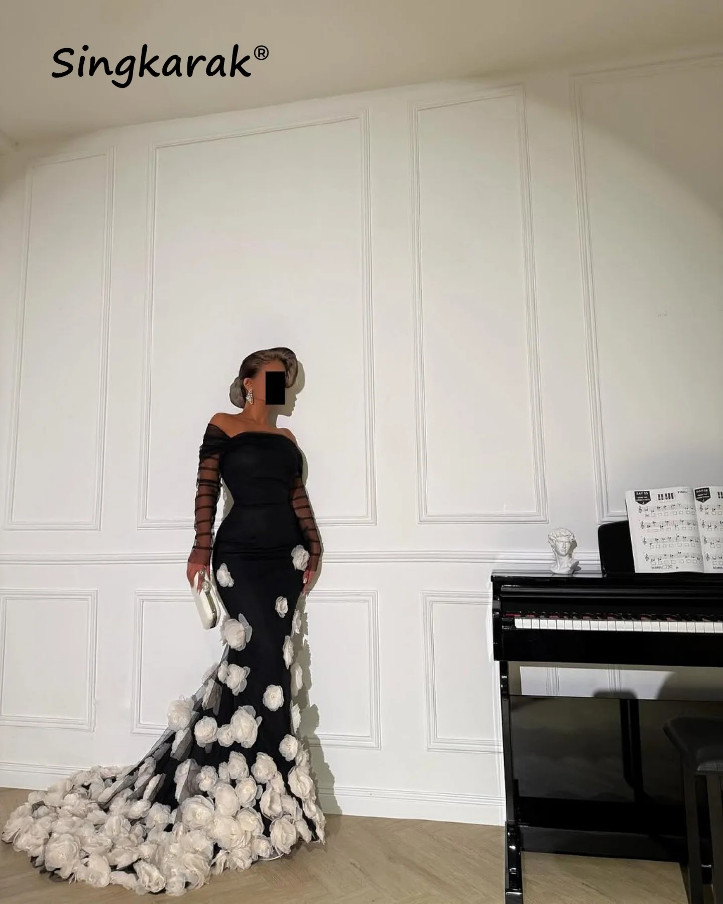 Elegant Black Off Shoulder Long Sleeves luxury Evening Dresses With White flower 2025 wedding Mermaid Party Gown Customized
Elegant Black Off Shoulder Long Sleeves luxury Evening Dresses With White flower 2025 wedding Mermaid Party Gown Customized