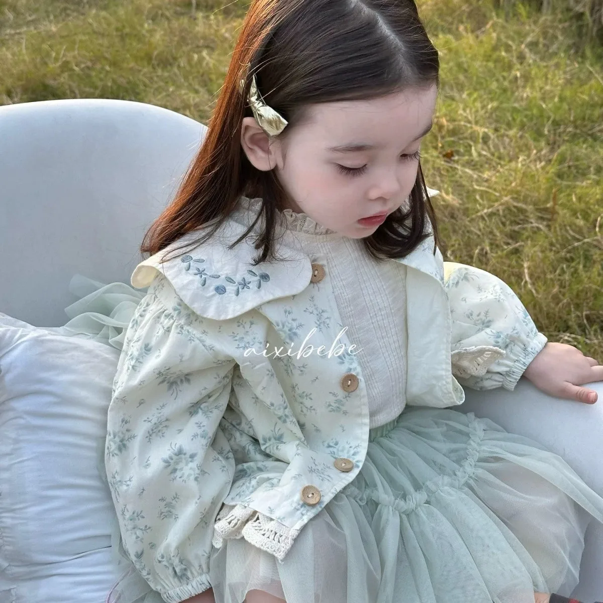 Spring and Autumn Girls Sweet Floral Coat Fashionable Baby Style Versatile Lace Thin Jacket Top
Spring and Autumn Girls Sweet Floral Coat Fashionable Baby Style Versatile Lace Thin Jacket Top
