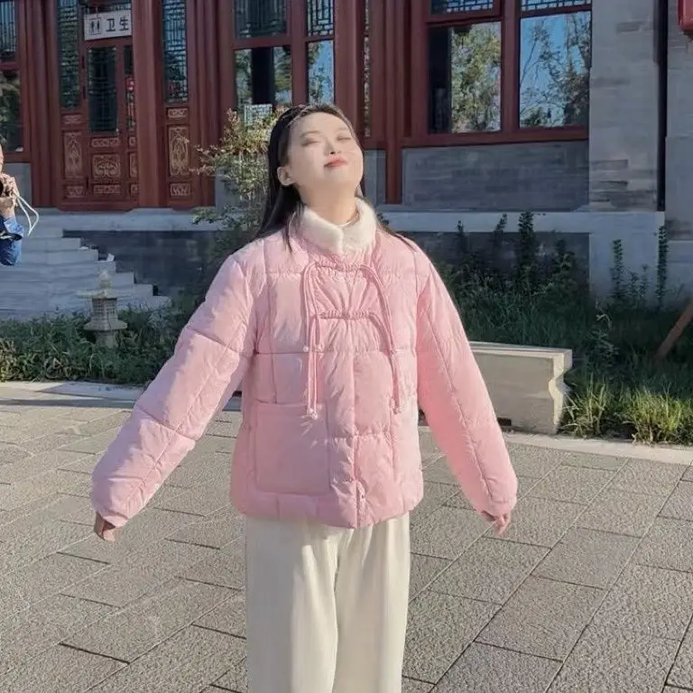 Женская элегантная стеганая парка из овчины с отстегивающимся мехом в клетку, городская, осенняя, ветрозащитная, с вышивкой, серая, нейтральная
Женская элегантная стеганая парка из овчины с отстегивающимся мехом в клетку, городская, осенняя, ветрозащитная, с вышивкой, серая, нейтральная