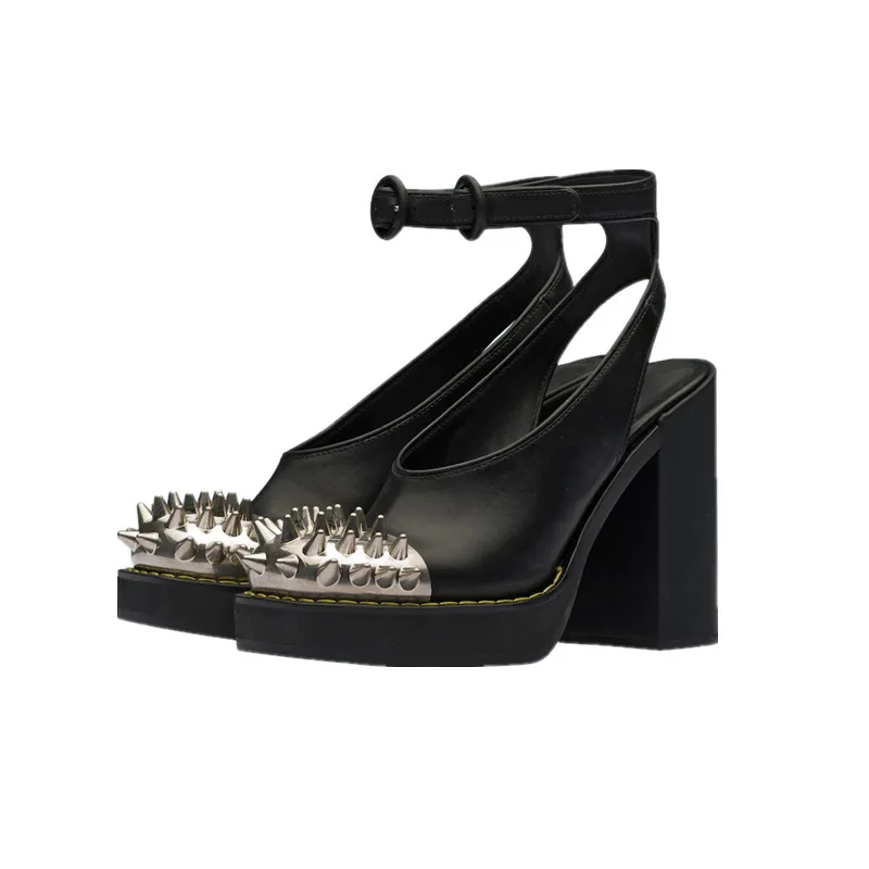 High Heel Iron Head Thick Heel Cowhide Head Riveted Back Hollow Single Shoe Buckle Strap Cross Border Large Size Single Shoe
High Heel Iron Head Thick Heel Cowhide Head Riveted Back Hollow Single Shoe Buckle Strap Cross Border Large Size Single Shoe