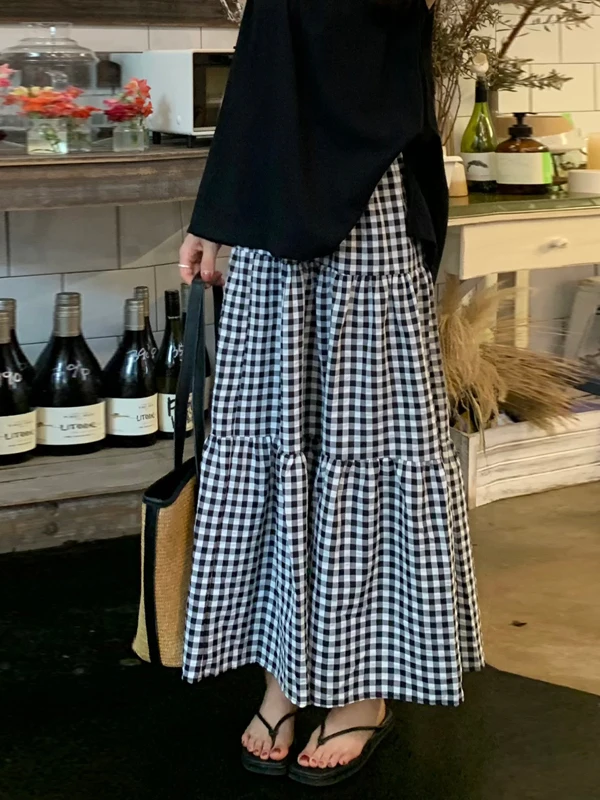 Bla Plaid A-Line Skirt Women's Japanese Sle Retro Artistic Student Midi Skirt with Lace Hem Drapey Plaid Skirt
Bla Plaid A-Line Skirt Women's Japanese Sle Retro Artistic Student Midi Skirt with Lace Hem Drapey Plaid Skirt