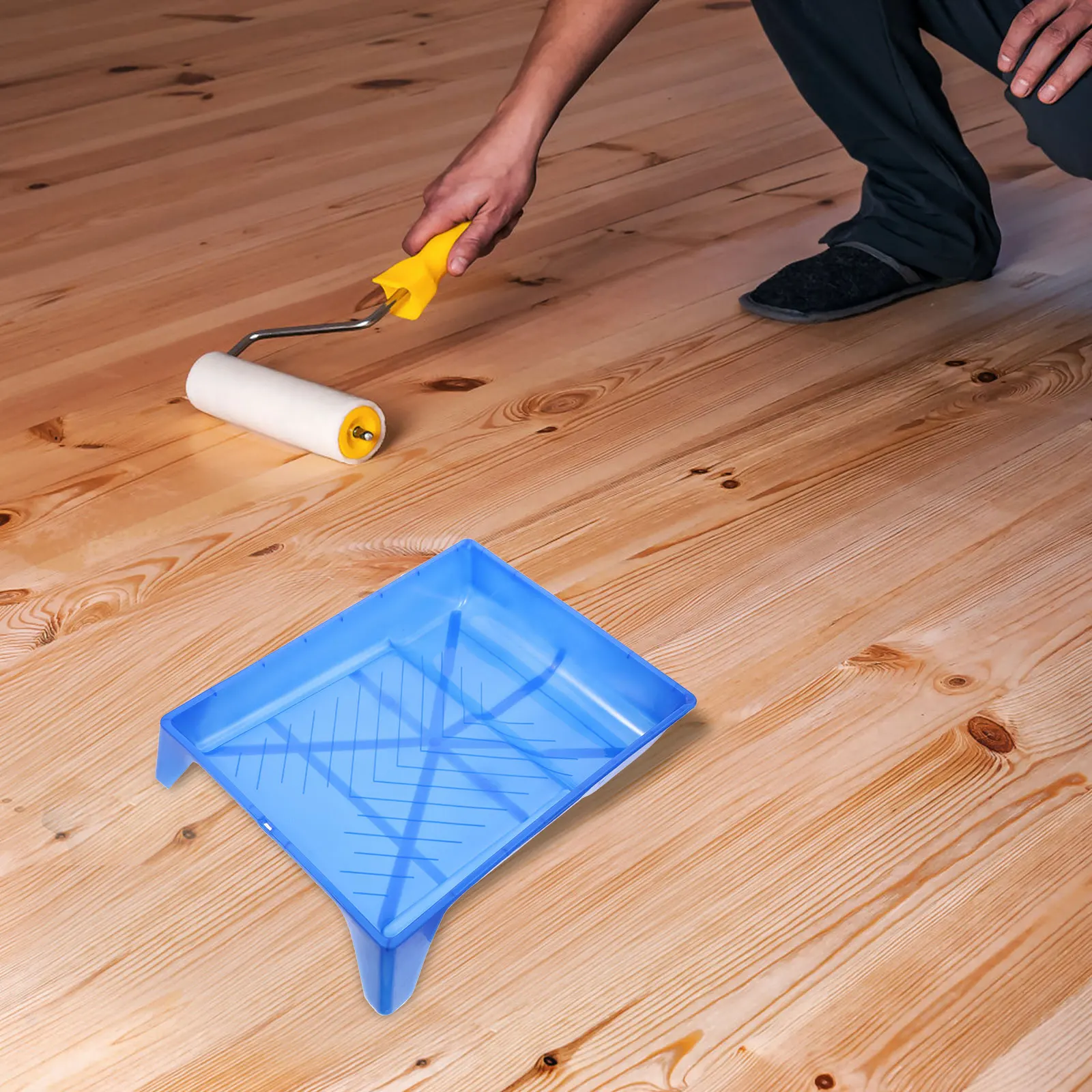 Поднос для инструментов с валиком для краски. Прочная пластина для хранения кистей и роликов. Сохраняет инструменты. Аккуратный компактный синий бытовой органайзер.
Поднос для инструментов с валиком для краски. Прочная пластина для хранения кистей и роликов. Сохраняет инструменты. Аккуратный компактный синий бытовой органайзер.