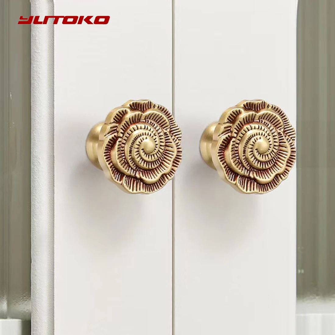 YUTOKO French Luxury Flower Brass Drawer Handle Cabinet Wardrobe Cabinet Door Handle Copper Single Hole Furniture Handle Knobs
YUTOKO French Luxury Flower Brass Drawer Handle Cabinet Wardrobe Cabinet Door Handle Copper Single Hole Furniture Handle Knobs