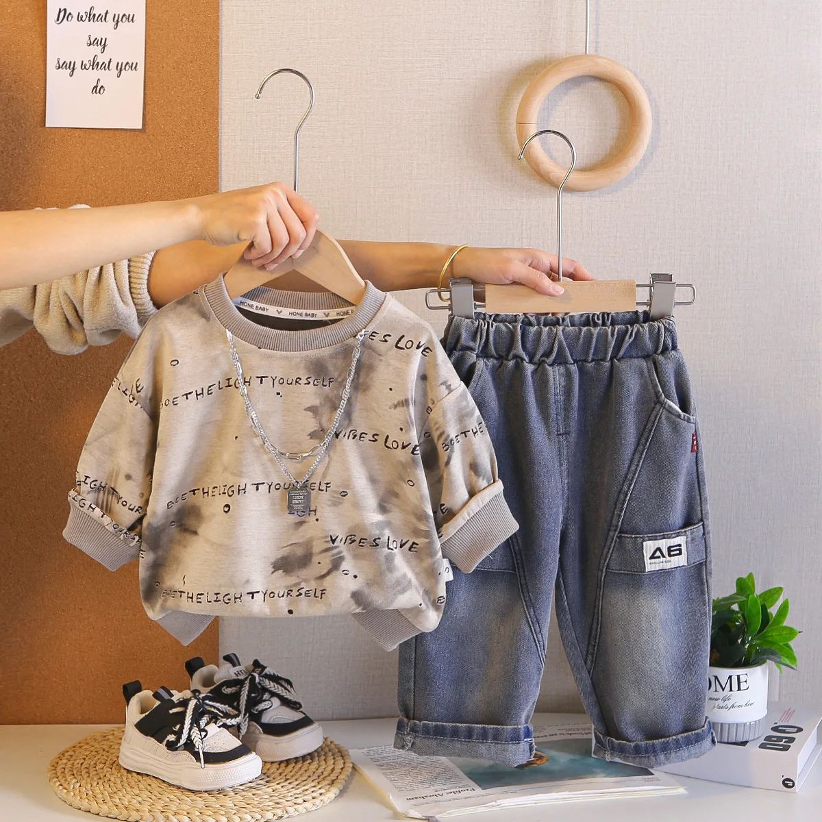 Trendy Streetwear Toddler Boys 2 Piece Set Infant Clothes Tie Dye Letter Print Sweatshirt and Denim Pants Kids Casual Outfits
Trendy Streetwear Toddler Boys 2 Piece Set Infant Clothes Tie Dye Letter Print Sweatshirt and Denim Pants Kids Casual Outfits