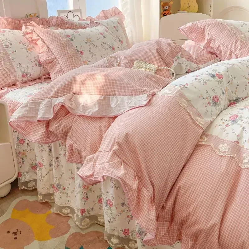 Class A new retro padded mattress type bed skirt series four-piece set 100 pure cotton thickened lace quilt cover bedding
Class A new retro padded mattress type bed skirt series four-piece set 100 pure cotton thickened lace quilt cover bedding