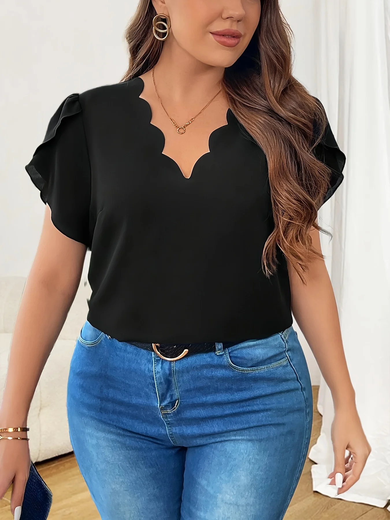 Plus Size Women's Scallop Trimmed Petal Sleeve Top Casual Fashion Loose Blouse Streetwear
Plus Size Women's Scallop Trimmed Petal Sleeve Top Casual Fashion Loose Blouse Streetwear