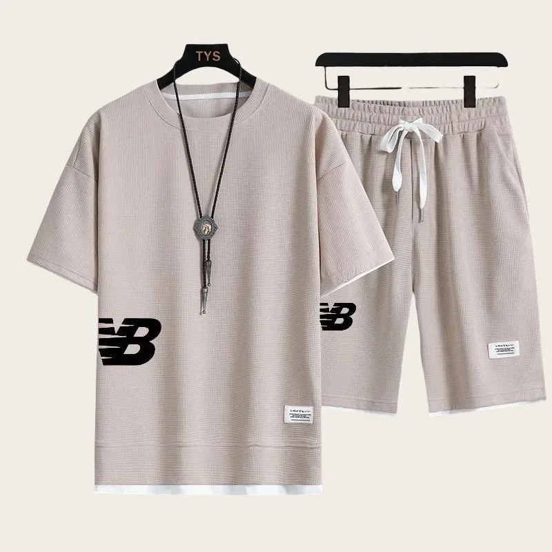 New Waffle summer casual round-neck short-sleeved T-shirt + stretched-waist shorts printed loose outdoor sportswear set for men
New Waffle summer casual round-neck short-sleeved T-shirt + stretched-waist shorts printed loose outdoor sportswear set for men