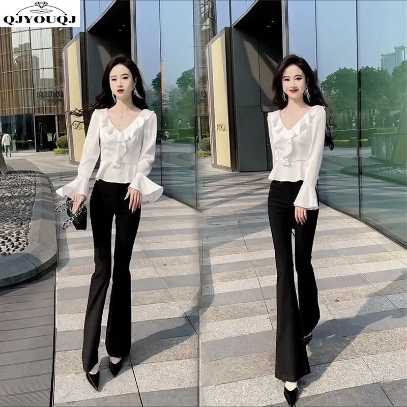 Niche high-end temperament slim fit ruffle edge top set+versatile flared pants fashionable two-piece set
Niche high-end temperament slim fit ruffle edge top set+versatile flared pants fashionable two-piece set