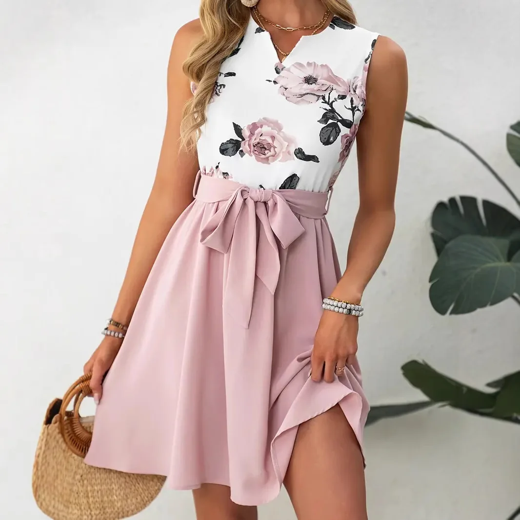 2026 Summer New Style Short-sleeved Round Neck Slim Knee-length Dress European and American Retro Polka Dot Floral Dress
2026 Summer New Style Short-sleeved Round Neck Slim Knee-length Dress European and American Retro Polka Dot Floral Dress