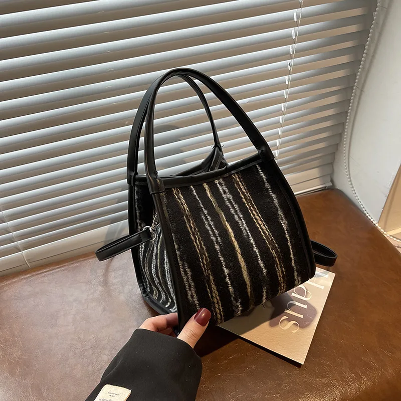 2025 Modular Color-Block Tote, Multi-Way Convertible Top Handle Crossbody Purse for Women, Recycled Fabric Day to Night Carryall
2025 Modular Color-Block Tote, Multi-Way Convertible Top Handle Crossbody Purse for Women, Recycled Fabric Day to Night Carryall