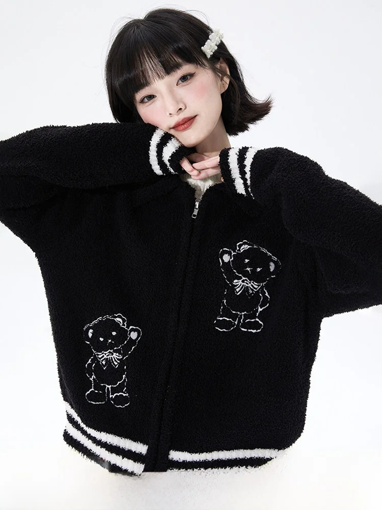 Женский вязаный кардиган Bla Bear с вышивкой, свободный крой, винтажный стиль, эластичный воротник, приятный на ощупь, весенний сезон, мягкий полиэстер
Женский вязаный кардиган Bla Bear с вышивкой, свободный крой, винтажный стиль, эластичный воротник, приятный на ощупь, весенний сезон, мягкий полиэстер