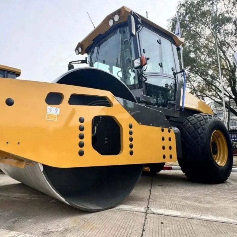 Customized Mini Asphalt Road Roller Fully Hydraulic Vibratory Double Drum Roller Construction Machinery Ride On Asphalt Roller
Customized Mini Asphalt Road Roller Fully Hydraulic Vibratory Double Drum Roller Construction Machinery Ride On Asphalt Roller