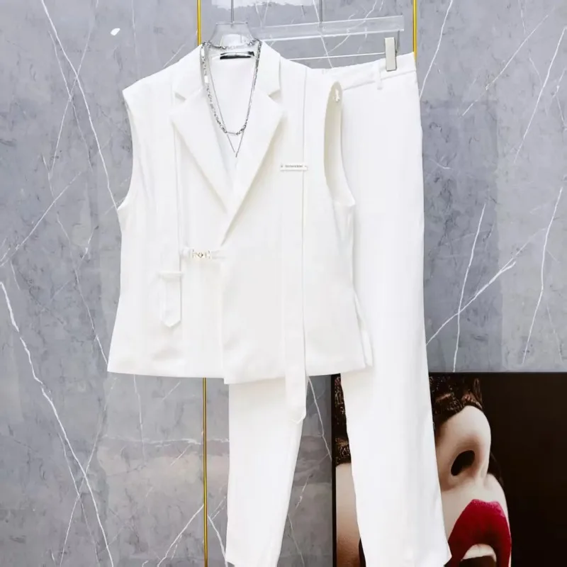 Spring Autumn Korean Style Men Formal Suits Waistcoat Jackets And Long Pants Male Two Side Split Ribbon Solid Slim Two-piece Set
Spring Autumn Korean Style Men Formal Suits Waistcoat Jackets And Long Pants Male Two Side Split Ribbon Solid Slim Two-piece Set