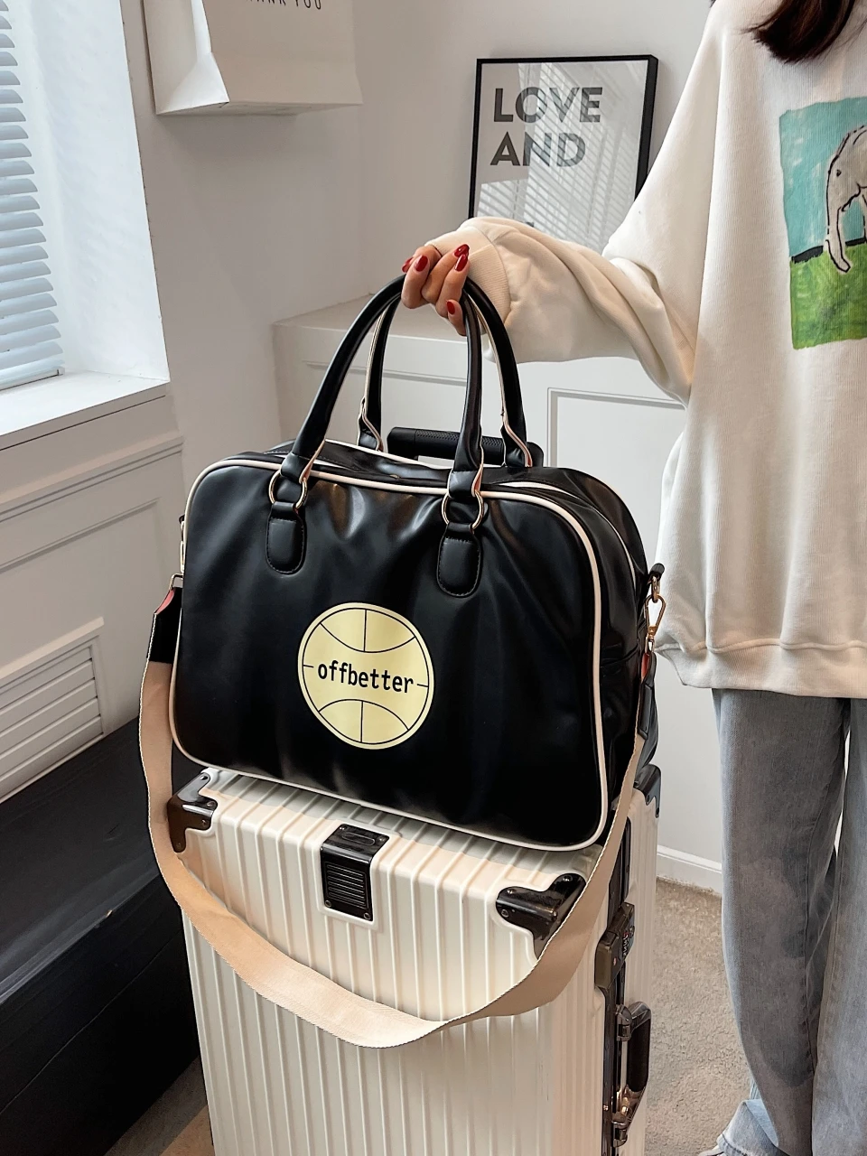 Lightweight Large Capaci Sports Bag Women's Travel Bag Fitn Swimming Handheld Bag ort Trip very Storage Bag
Lightweight Large Capaci Sports Bag Women's Travel Bag Fitn Swimming Handheld Bag ort Trip very Storage Bag
