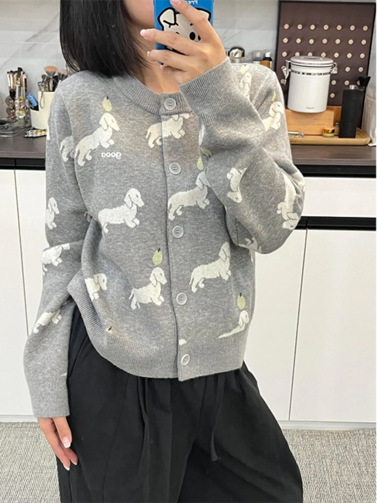 Women's Knitted Thickened Sweater Coat Autumn Winter New Style Lazy Loose Small Soft Open Cardigan Korean Style Button Design
Women's Knitted Thickened Sweater Coat Autumn Winter New Style Lazy Loose Small Soft Open Cardigan Korean Style Button Design