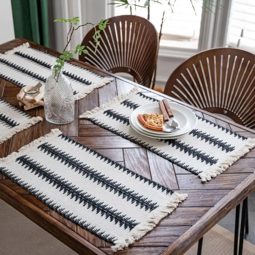 1pc 30*50cm Cotton Placemats Woven Knitted Striped Tassel Bowl Mat Table Placemats Wedding Party Christmas Table Decoration
1pc 30*50cm Cotton Placemats Woven Knitted Striped Tassel Bowl Mat Table Placemats Wedding Party Christmas Table Decoration