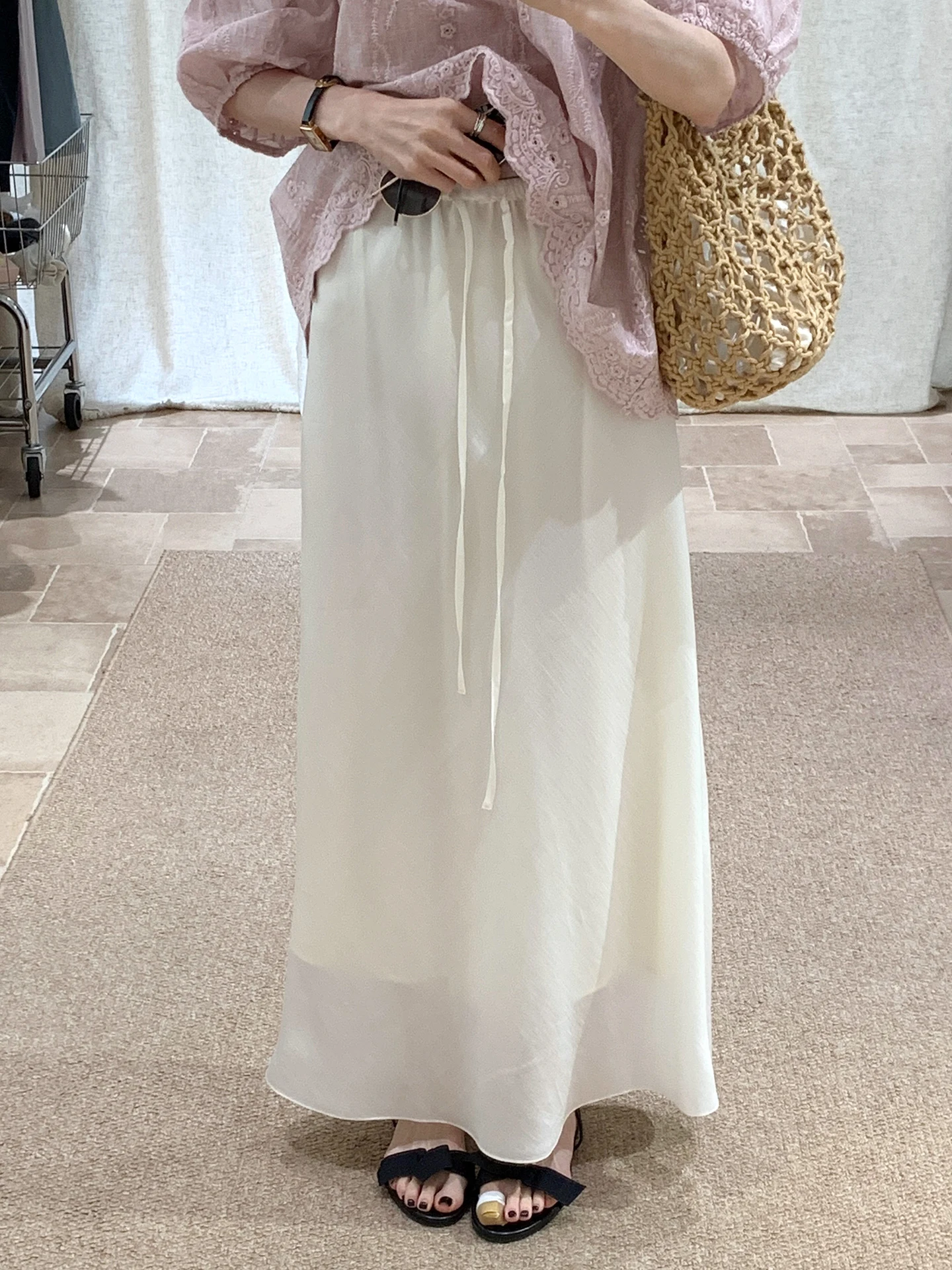 Корейская юбка-миди BRIVIN в стиле A-Line, женская летняя новинка, свободная, с поясом из сетки, средней длины
Корейская юбка-миди BRIVIN в стиле A-Line, женская летняя новинка, свободная, с поясом из сетки, средней длины