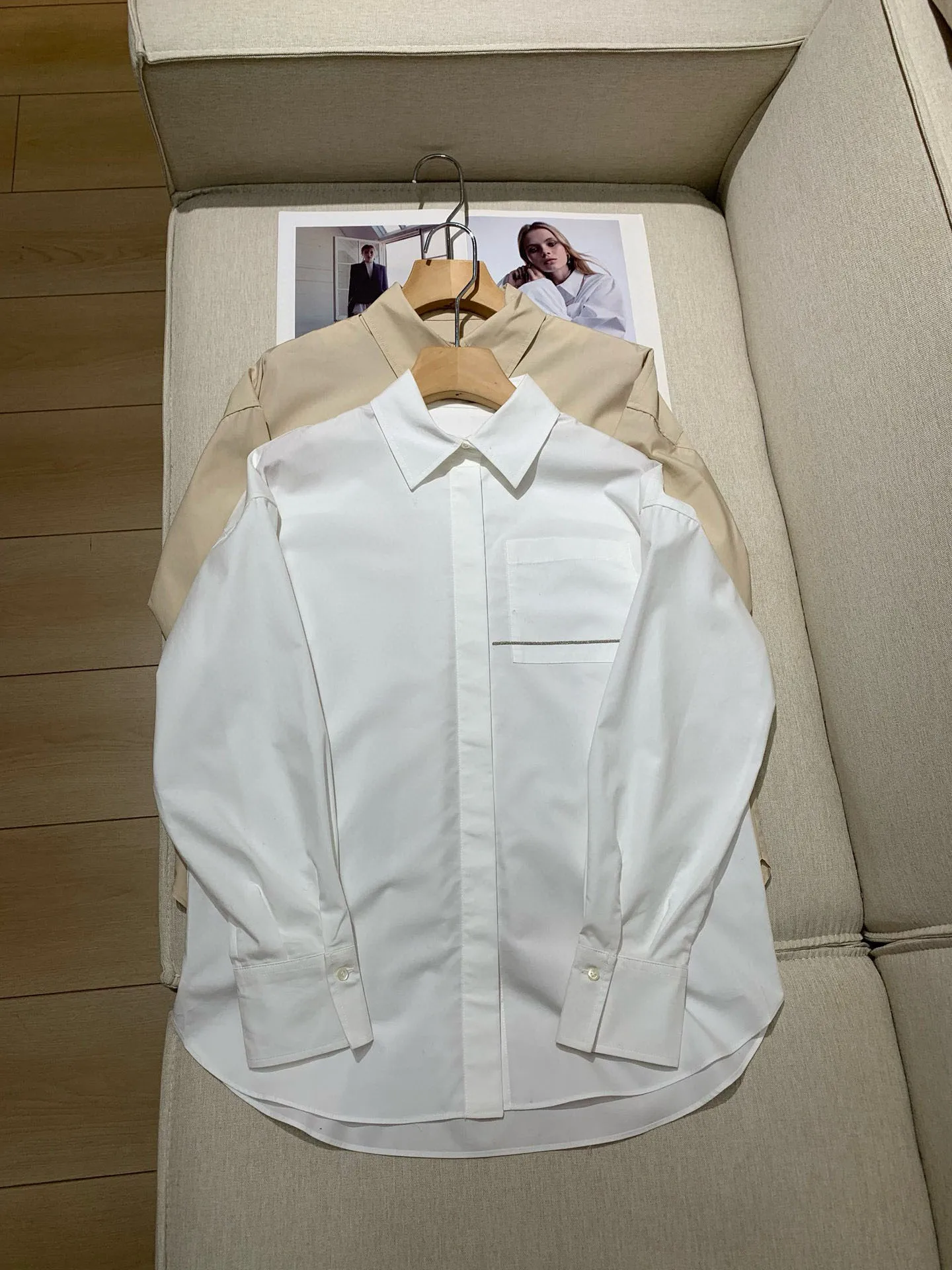 Spring And Summer New Style Women'S Chest Pocket Long Fashionable Temperament Casual Shirt 2025
Spring And Summer New Style Women'S Chest Pocket Long Fashionable Temperament Casual Shirt 2025