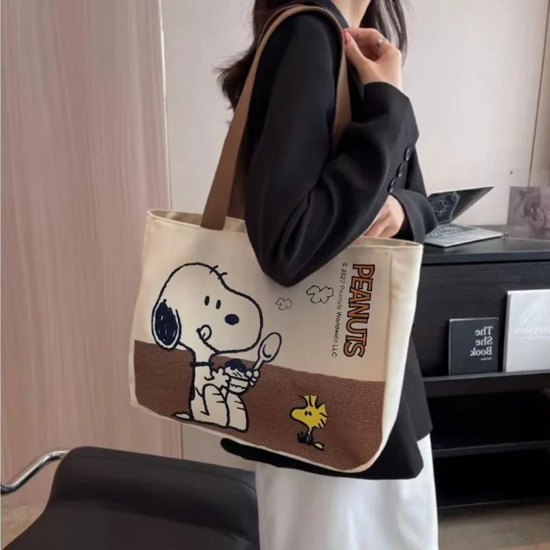 Cartoon new Snoopy canvas bag female student class tote bag large capacity one-shoulder commuting tote bag gift wholesale
Cartoon new Snoopy canvas bag female student class tote bag large capacity one-shoulder commuting tote bag gift wholesale