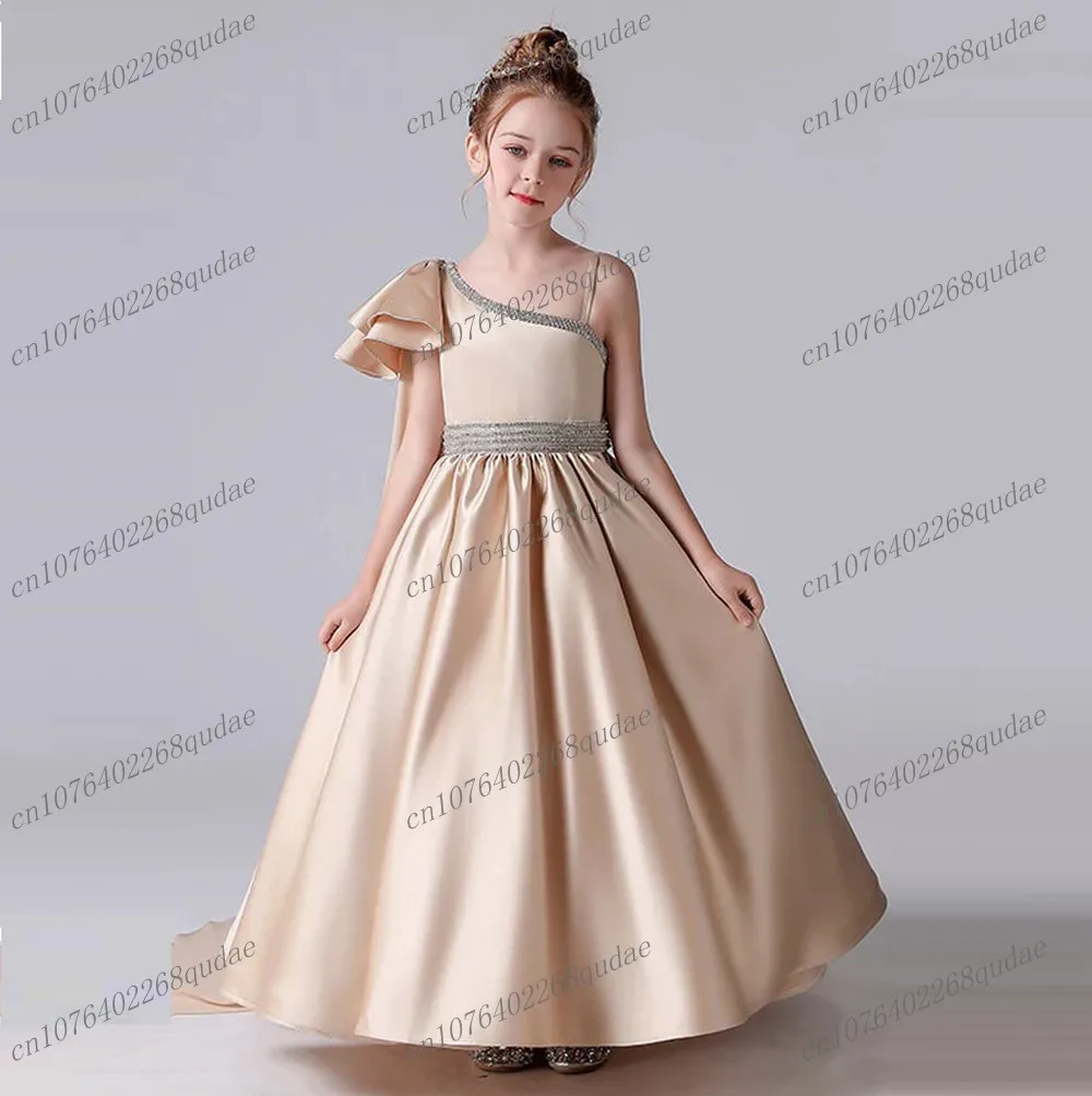 New Champagne Satin Single Shoulder Flower Girl Dresses Princess Dress First Communion Dress Toddler Baby Gown Custom Made
New Champagne Satin Single Shoulder Flower Girl Dresses Princess Dress First Communion Dress Toddler Baby Gown Custom Made