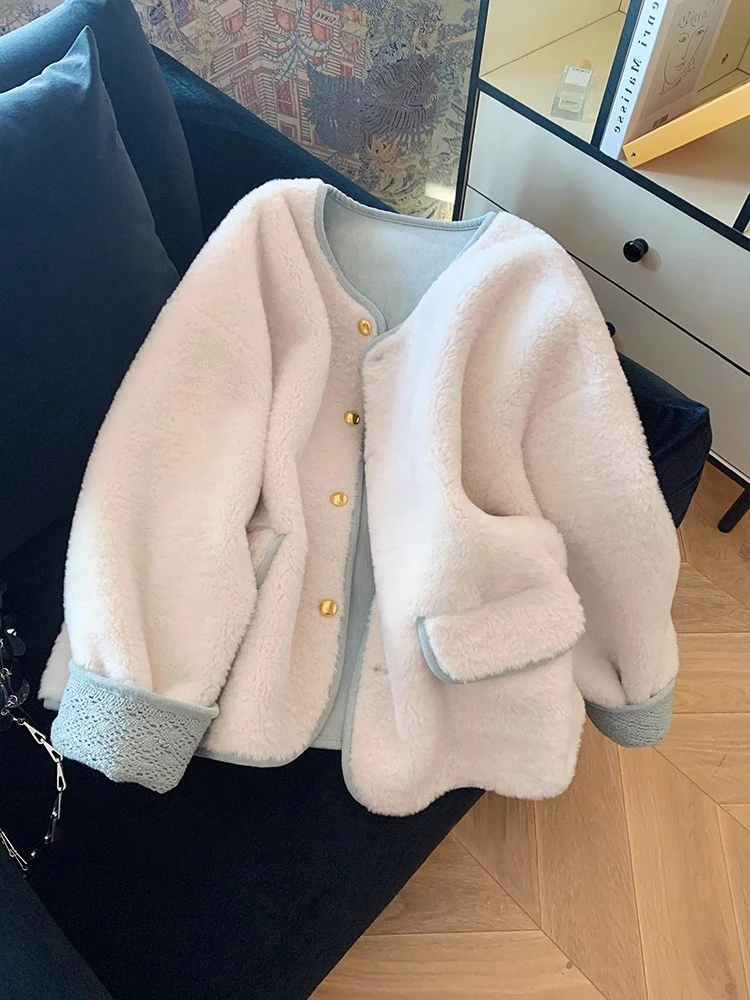 Ретро-куртка из овечьей шерсти с круглым вырезом и цветовыми блоками, женская, осенне-зимняя, дизайнерская, из кожи и меха, с интегрированным утеплителем
Ретро-куртка из овечьей шерсти с круглым вырезом и цветовыми блоками, женская, осенне-зимняя, дизайнерская, из кожи и меха, с интегрированным утеплителем