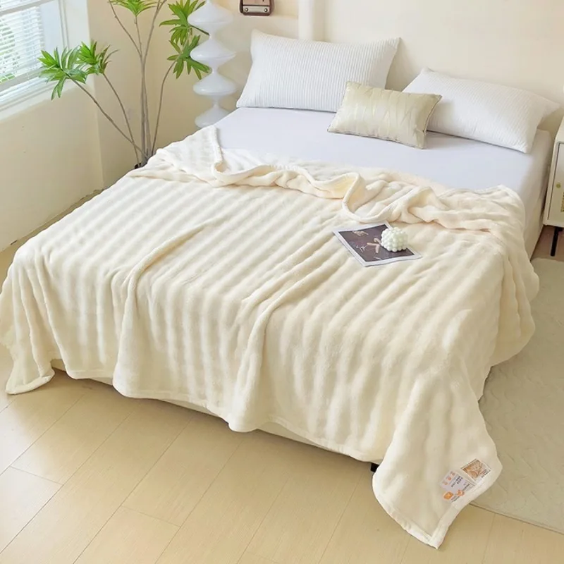 1 шт. молочное бархатное одеяло двустороннее можно использовать для спальни, диванов, простыней, можно стирать в машине.
1 шт. молочное бархатное одеяло двустороннее можно использовать для спальни, диванов, простыней, можно стирать в машине.