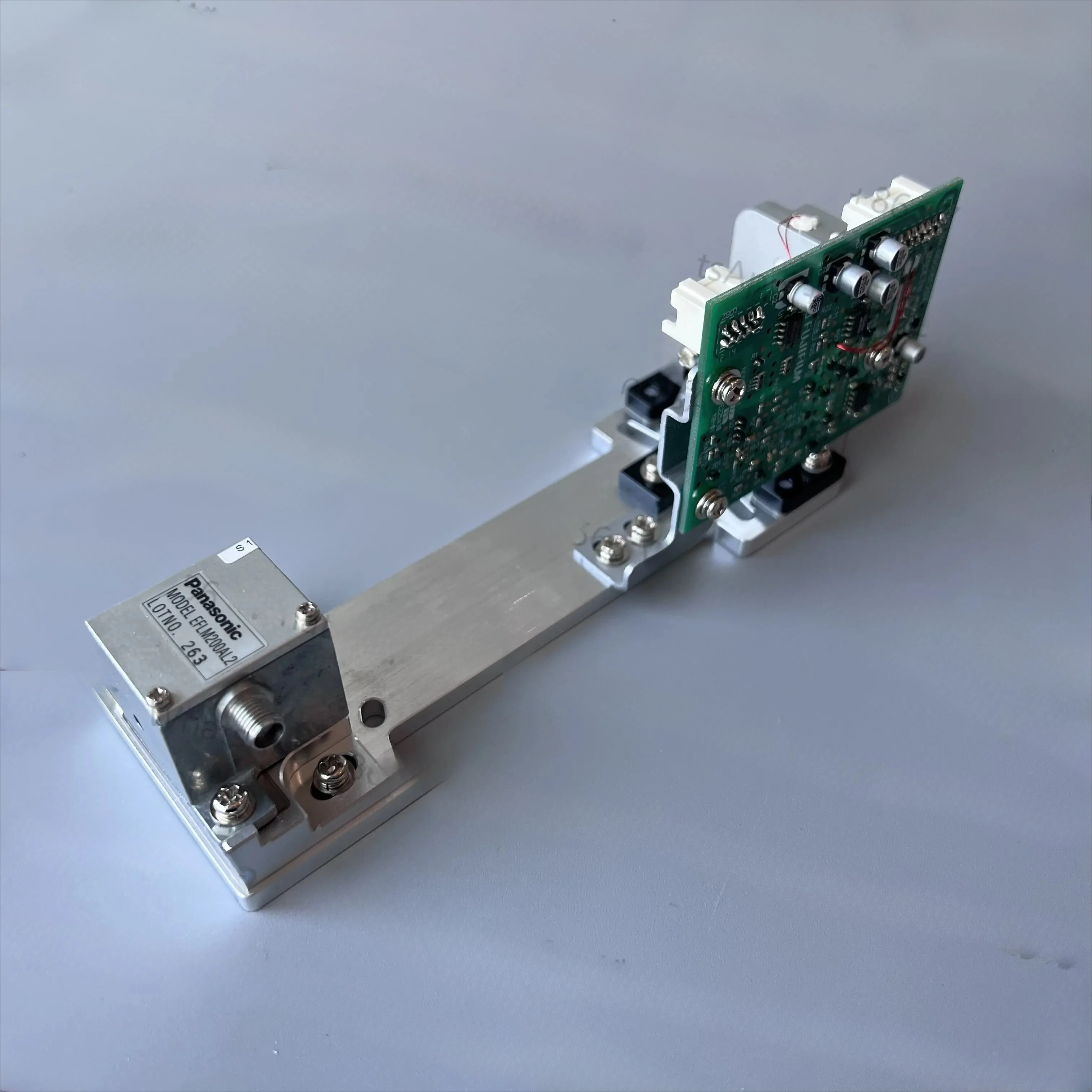 Blue laser gun with small Crystal AOM for Frontier 550/570/590/LP5500/5700/5900 photo printing minilabs
Blue laser gun with small Crystal AOM for Frontier 550/570/590/LP5500/5700/5900 photo printing minilabs