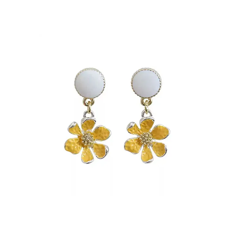 Flower Mori earrings for women, South Korea without ear piercings, small fresh ear clips for women
Flower Mori earrings for women, South Korea without ear piercings, small fresh ear clips for women