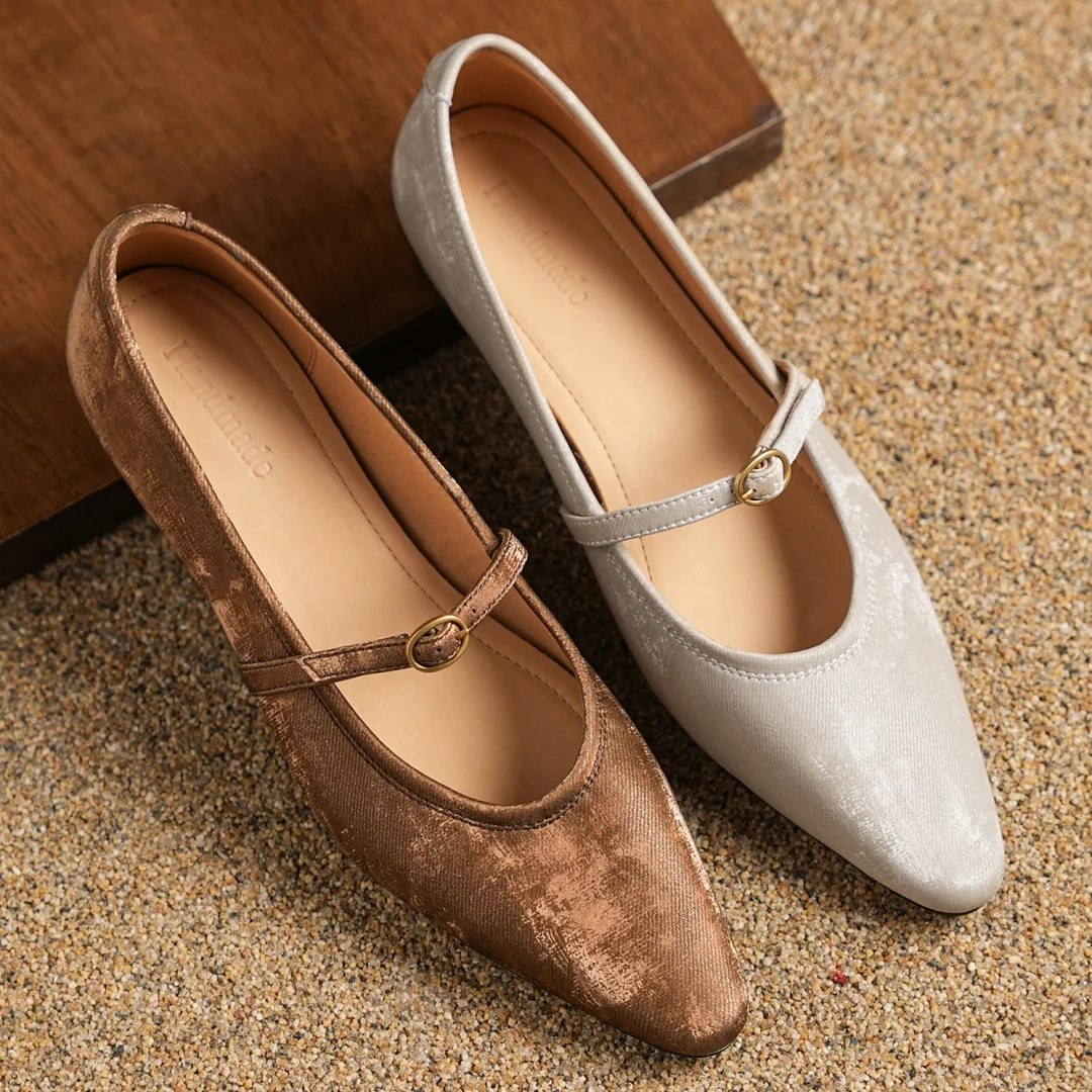 Women's genuine leather pointed toe metal buckle slip-on Mary Jane flats 2cm kitten heel soft comfortable elegant ladies shoes
Women's genuine leather pointed toe metal buckle slip-on Mary Jane flats 2cm kitten heel soft comfortable elegant ladies shoes
