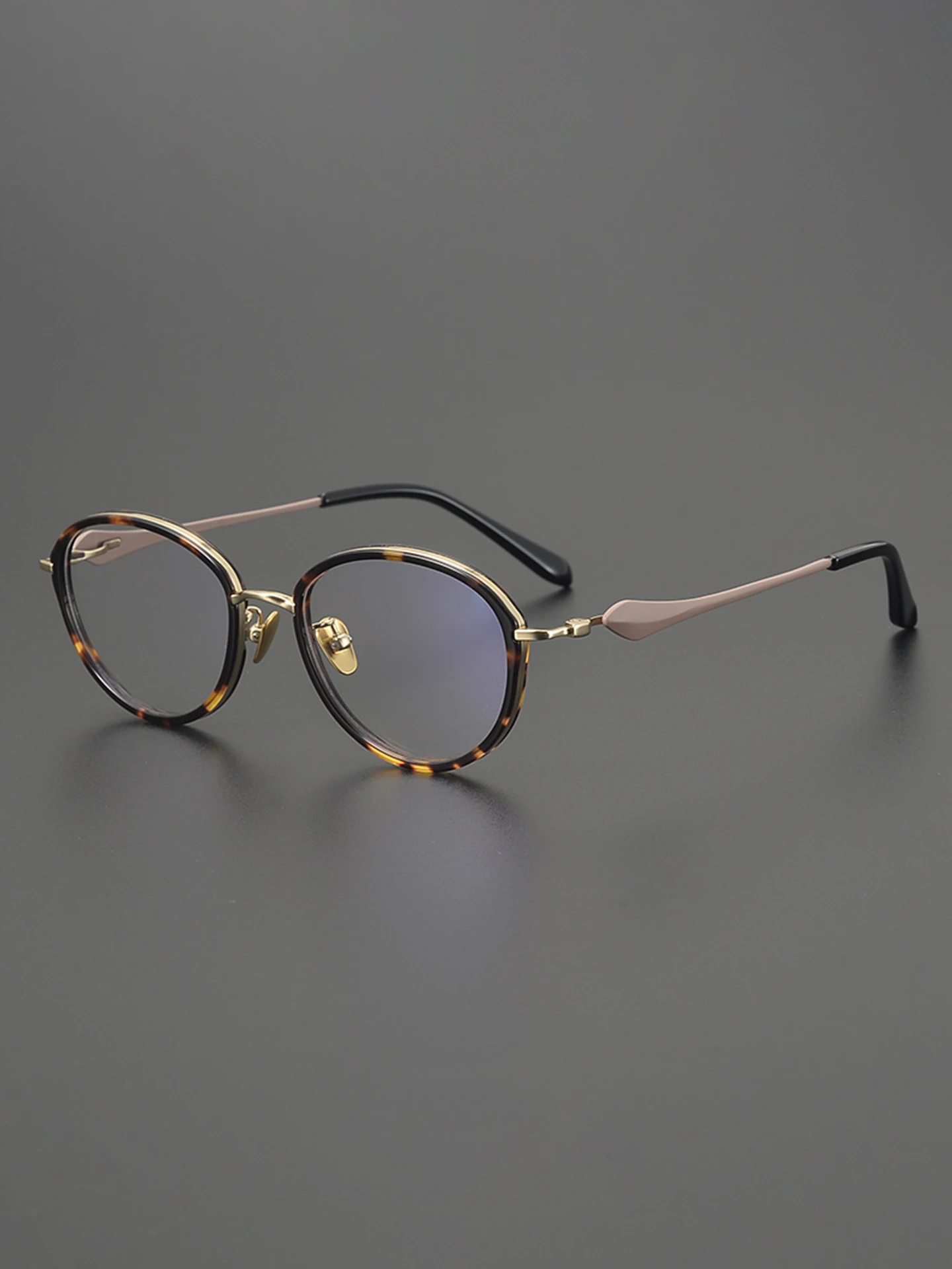 2025 New Retro Classic Glasses Frame Women Myopia Reading Eyeglasses Custom Lens Men Optical Prescription Oval Titanium Eyewear
2025 New Retro Classic Glasses Frame Women Myopia Reading Eyeglasses Custom Lens Men Optical Prescription Oval Titanium Eyewear