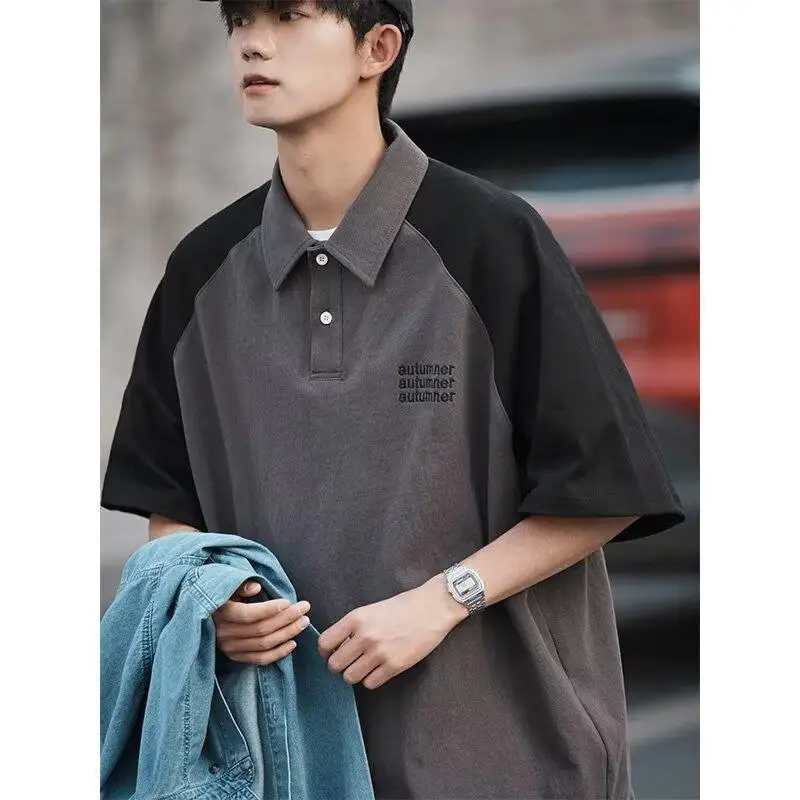 American style patchwork polo shirt short sleeved men's summer loose contrasting lapel short sleeved Japanese cool casual T-shir
American style patchwork polo shirt short sleeved men's summer loose contrasting lapel short sleeved Japanese cool casual T-shir