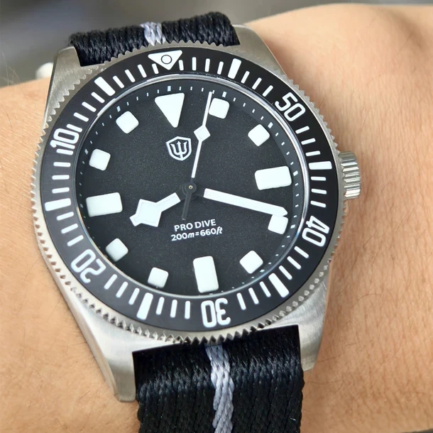 Watchdives 38mm EXD Titanium Diver Watch Sapphire crystal mirror AR coated men's waterproof watch
Watchdives 38mm EXD Titanium Diver Watch Sapphire crystal mirror AR coated men's waterproof watch