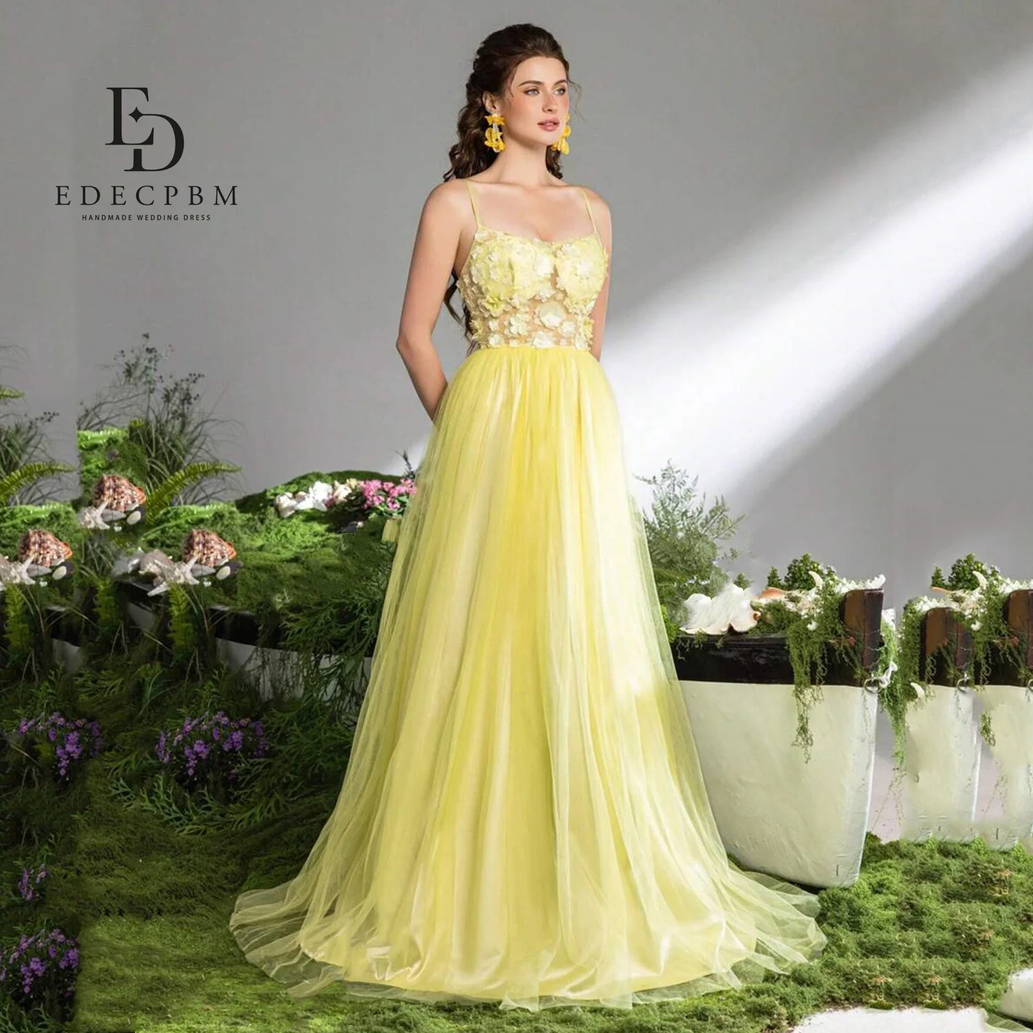 EDECPBM Yellow New in Dresses for Special Occasions Luxury Evening Dresses 2025 Woman 3D Flowers Vestidos De Festa فساتين سهرة
EDECPBM Yellow New in Dresses for Special Occasions Luxury Evening Dresses 2025 Woman 3D Flowers Vestidos De Festa فساتين سهرة