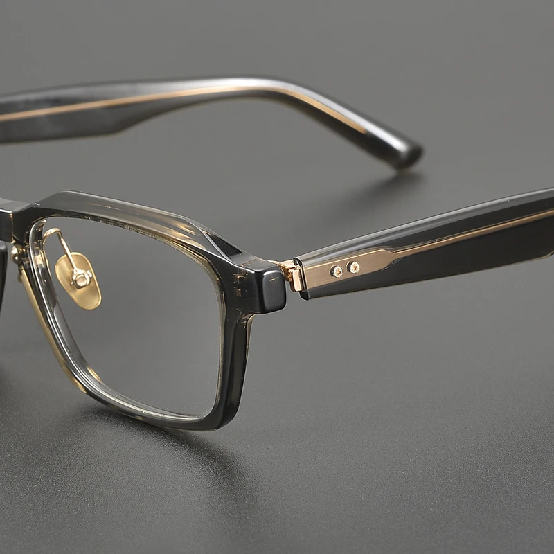 2025 Three-dimensional handmade men's retro literary plate glasses frame can be equipped with myopia anti-blue lenses glasses
2025 Three-dimensional handmade men's retro literary plate glasses frame can be equipped with myopia anti-blue lenses glasses