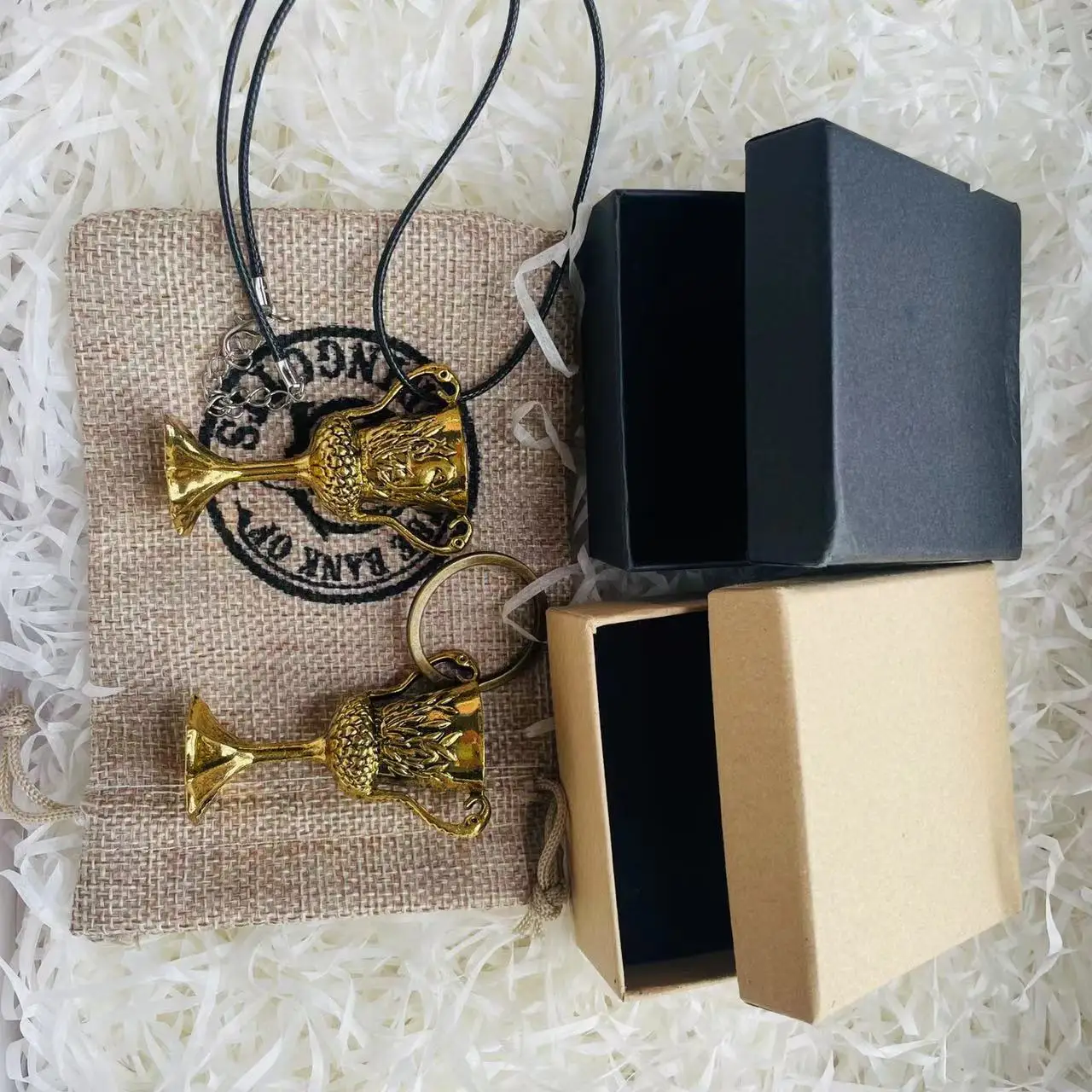 Набор из 5 шт. золотистых Кубок, кулон, ожерелье, брелки, гоблины, банковские коробки, искусственный карнавал, подарок 
Набор из 5 шт. золотистых Кубок, кулон, ожерелье, брелки, гоблины, банковские коробки, искусственный карнавал, подарок